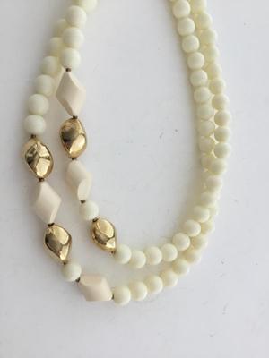 Double layer beautiful beaded necklace
