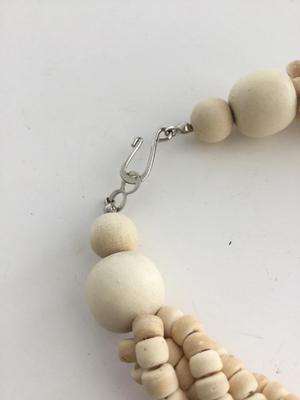 Vintage unmarked twist beaded necklace