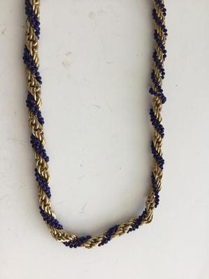 Unmarked twist gold tone fashion necklace