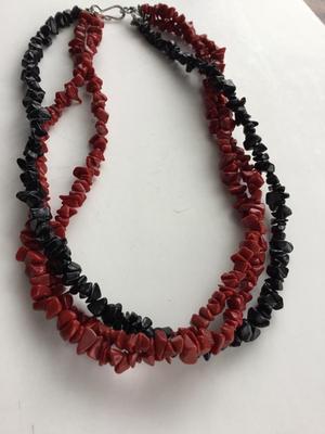 Vintage red and black quartz type nugget multilayer necklace