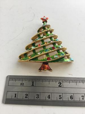 AH marked vintage Christmas tree brooch
