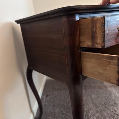 Beautiful Antique Oak Vanity with 5 drawers