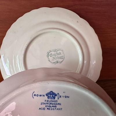 Lot of 7: blue/white english dishes