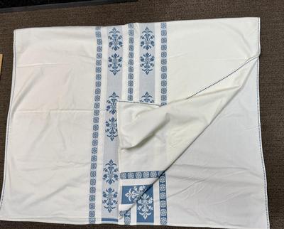 French vintage tablecloth set blue white 1950's MCM 53" x 73" approx.