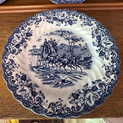 Lot of 7 Dinnerware by Johnson Bros England