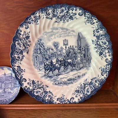 Lot of 7 Dinnerware by Johnson Bros England