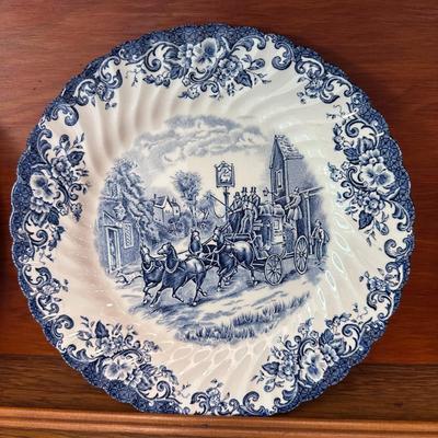 Lot of 7 Dinnerware by Johnson Bros England