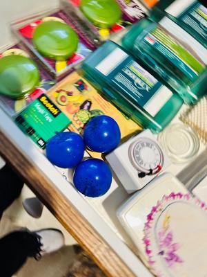 DRAWER FULL OF KITCHEN HELPERS