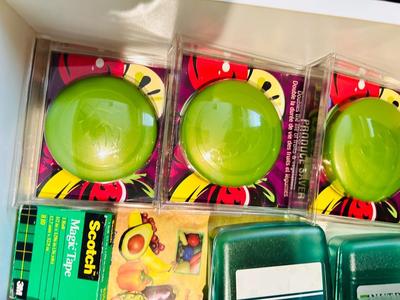 DRAWER FULL OF KITCHEN HELPERS