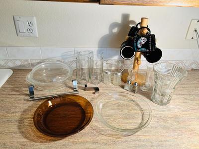 MISC KITCHEN GLASSWARE AND OTHER ITEMS