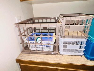 STORAGE TOTES AND BASKETS