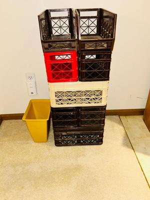 HEAVY DUTY STACKABLE STORAGE CRATES