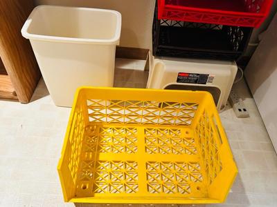 HEAVY DUTY STACKABLE STORAGE CRATES