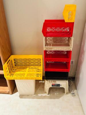 HEAVY DUTY STACKABLE STORAGE CRATES