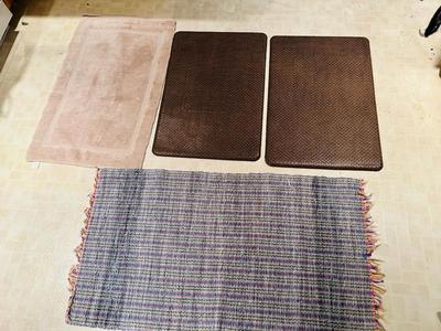 2 ANTI FATIGE MATS, 1-HAND WOVEN RUG, & 1 BATH RUG
