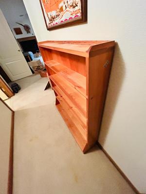 NARROW KNOTTY PINE SHELF, AND OREGAN TRAIL MAP