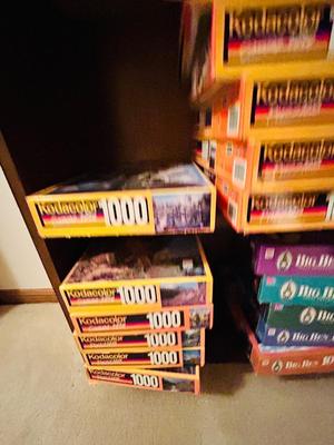 MCM SHELF FULL PUZZLES AND GAMES