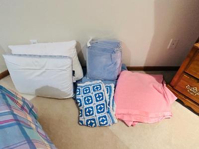 SUPER SOFT JOCKEY PILLOW, VELUX BLANKET AND AFGHANS
