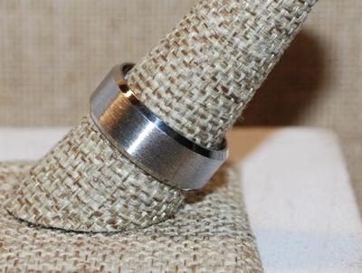 Size 9¼ Silver Tone No-Stones Solid Ring (6.6g)