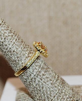 Size 6 ½ Pear Cut AMBER Colored Ring with a Pear Surround on a Gold Tone Band (2.9g)