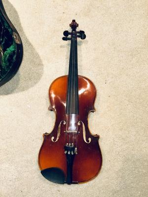 ANTIQUE/VTG COPY OF ANTONIUS STRADIVARIUS VIOLIN IN A HARD SIDED CASE