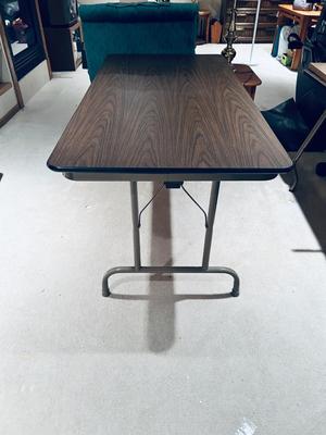 5’ FOLDING TABLE, PERFECT FOR SO MANY REASONS