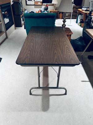 5’ FOLDING TABLE, PERFECT FOR SO MANY REASONS