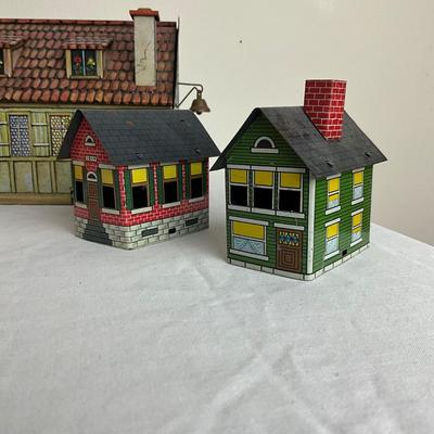 D957 Lot of Vintage Tin Candy Boxes and German Houses