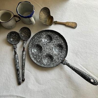 D961 Antique Doll Furniture with Miniature Enamelware Accessories