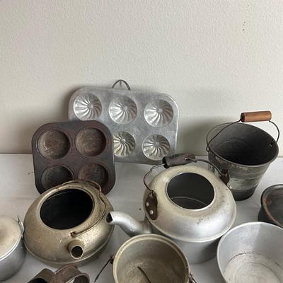 D966 Large lot of Vintage Children's Doll Aluminum and Metal Bakeware