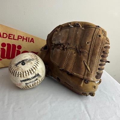 D975 Vintage Phillies Pennant with Glove and Softball
