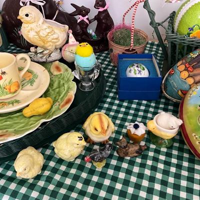 D977 Lot of Victorian Easter Decorations