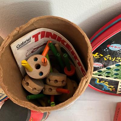 D986 Lot of Vintage Toys