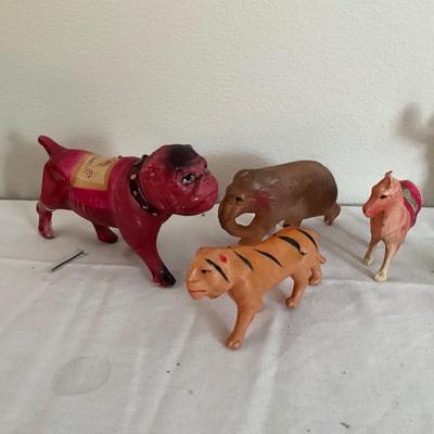 D991 Lot of Vintage and Antique Lead and Celluloid Figures