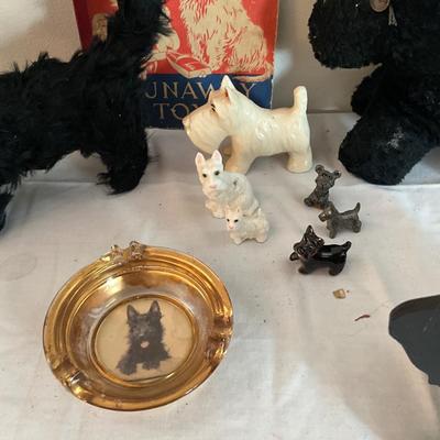 D993 Antique Steiff Scotty Dog with Various Scotty Collectibles