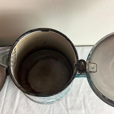 D1000 Antique Crysolite Green Swirl Graniteware Coffee Boiler and Pail