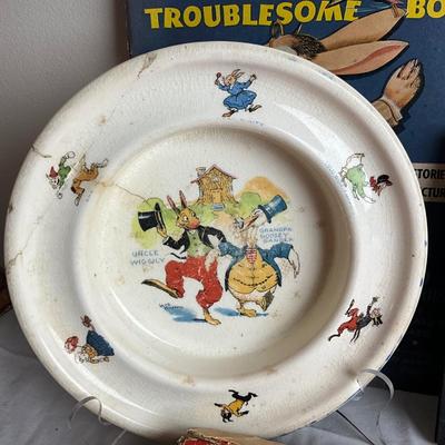 D1005 Antique UNCLE WIGGILY Gameboard, Books, Baby Plate