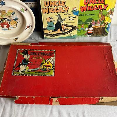 D1005 Antique UNCLE WIGGILY Gameboard, Books, Baby Plate