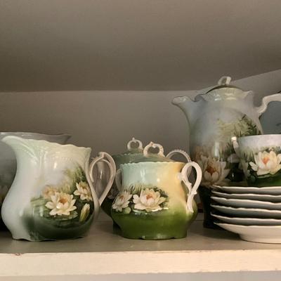 D1007 Large Lot of Antique Water Lillies China Set