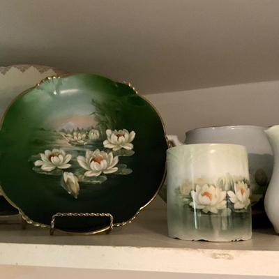 D1007 Large Lot of Antique Water Lillies China Set