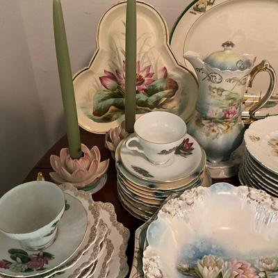D1008 Large Lot of Water Lily Design Vintage China