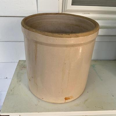 P1015 Large 3 gallon USA Crock