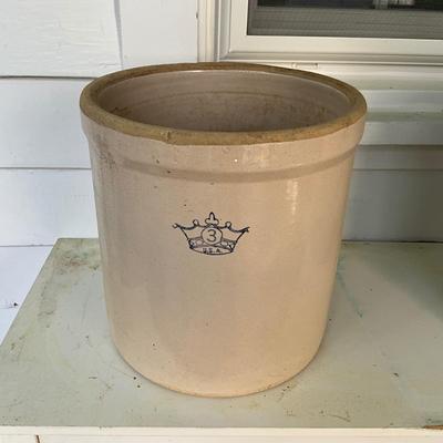 P1015 Large 3 gallon USA Crock