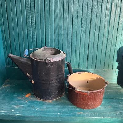 P1019 vintage metal Watering can with a Enamelware pot