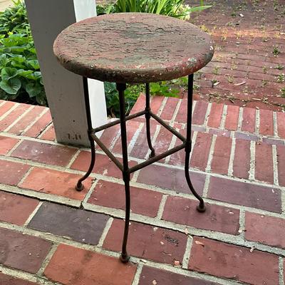 P1023 Antique Metal Wooden Seat Stool