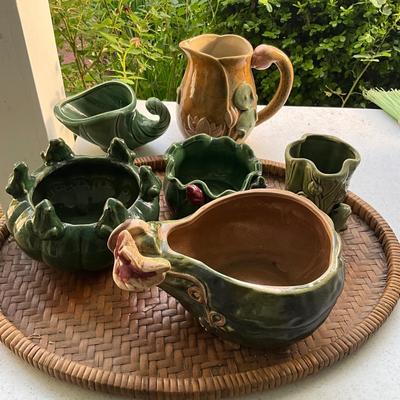 P1024 Lot of Frog and Lily pad Pottery