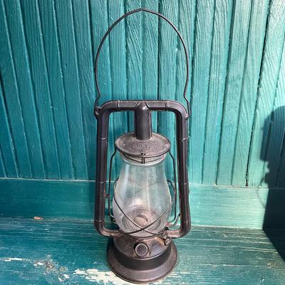 P1026 Vintage DIETZ Monarch Railway Lantern