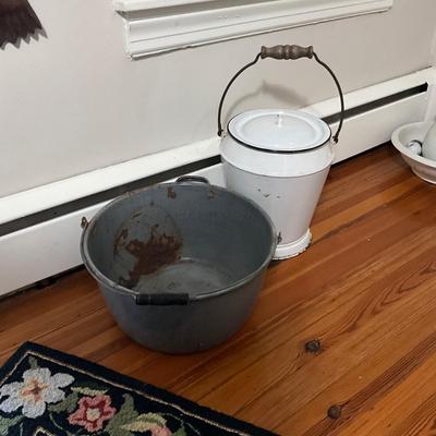 D1028 Large Gray Enamelware Pail and Bucket