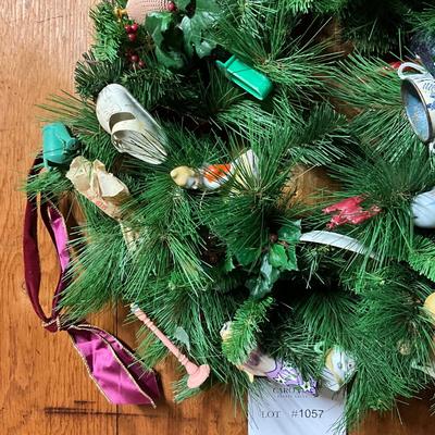 G1057 Winter Miniature Toy Wreath