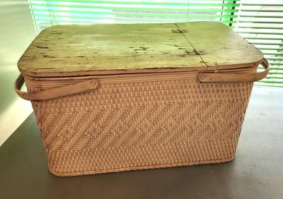 Lot #189 Vintage Picnic Basket